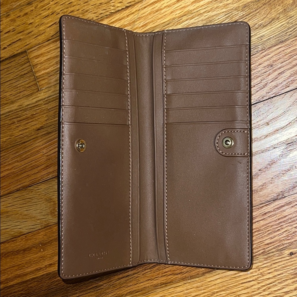 Pride Coach Signature City Tote and Slim Wallet Radial Rainbow Signature Canvas - Picture 12 of 13